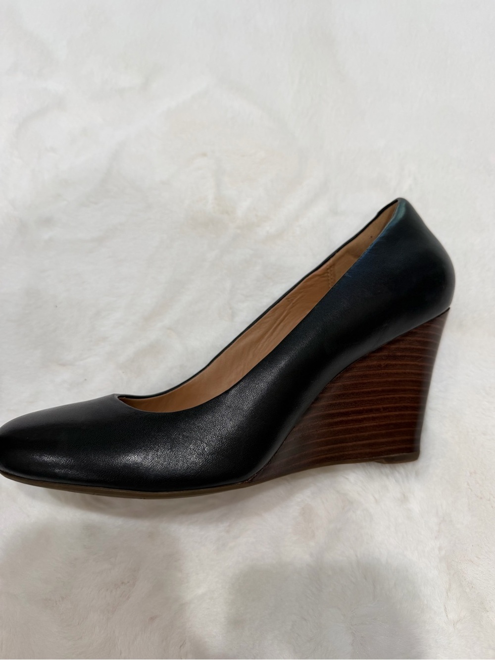 Clarks Artisan Classic Black Leather Wedge Pump - Women's Dress Shoe Size 10
